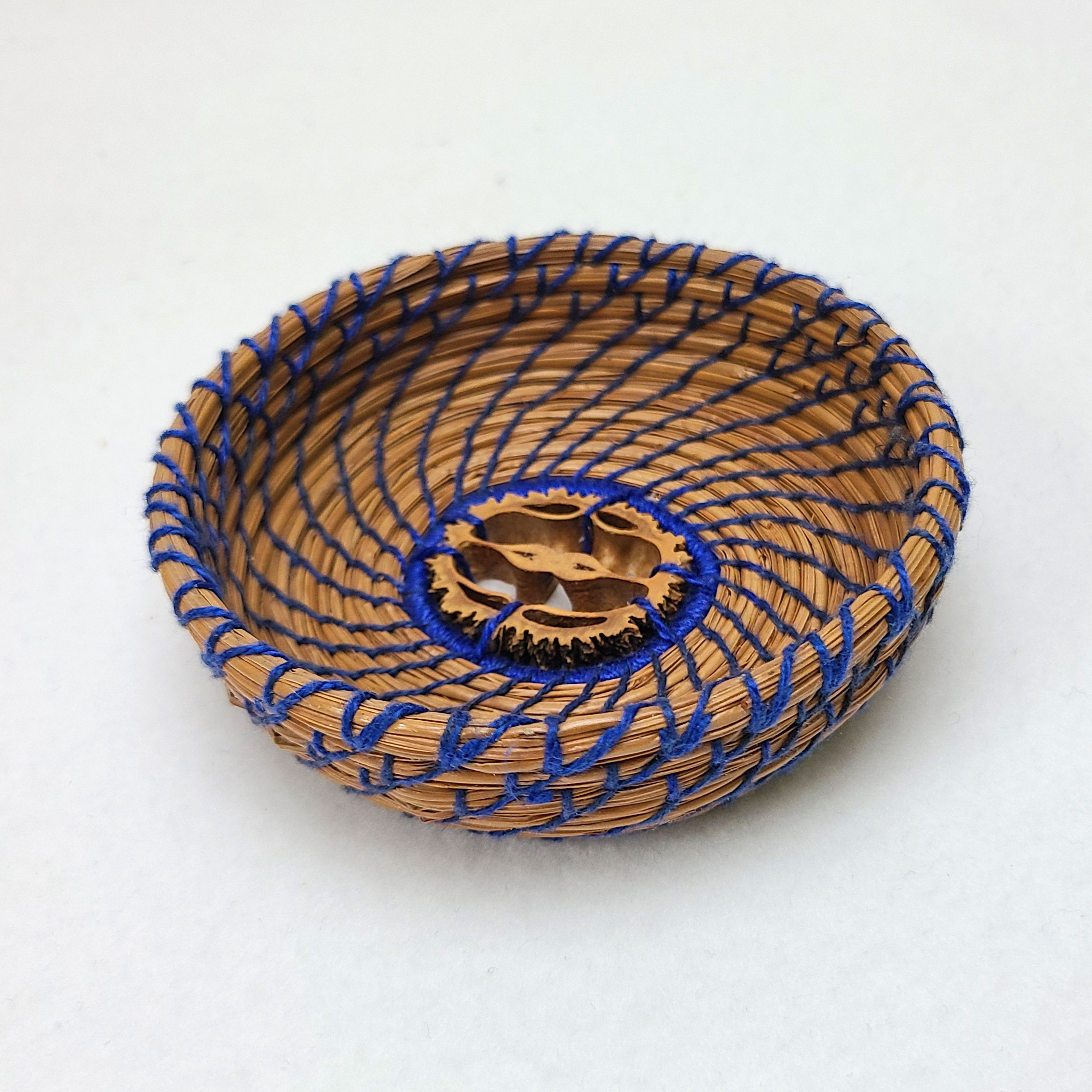 Pine Needle Basket Example by Peggy Thrasher